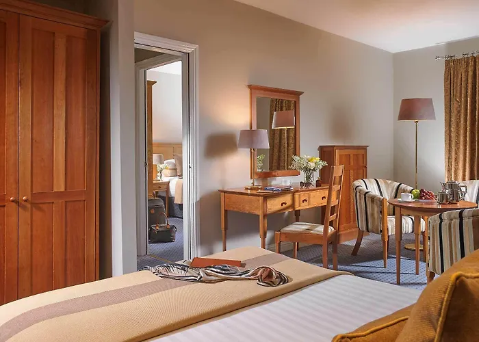 Hotel The Parkavon Hotel