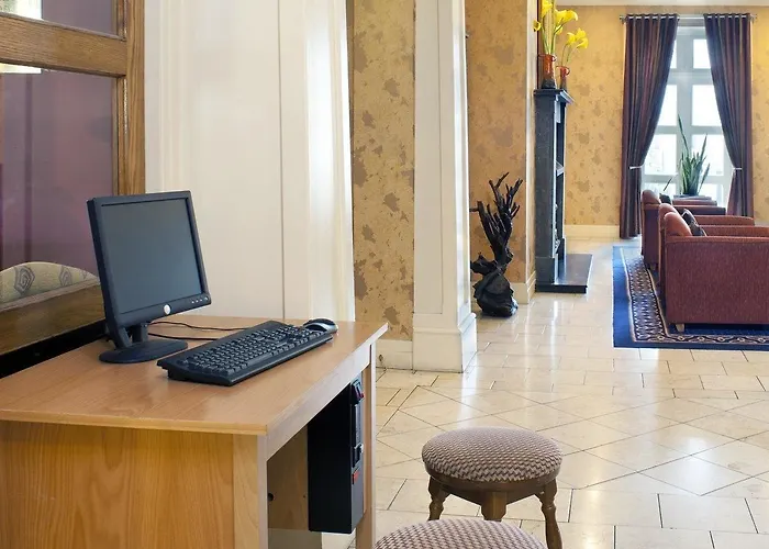 Holiday Inn Killarney 3*